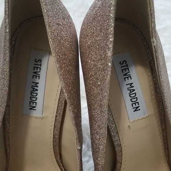 Steve Madden Gold Glitter Platform Pumps Sz 8 - Picture 7 of 7